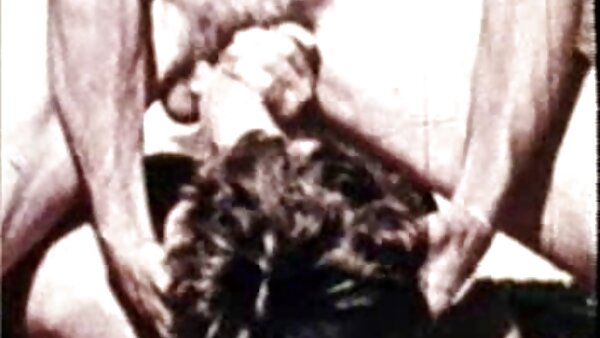 அற்புதமான குழந்தை ஆலியா ஹடித் ஒரு ஆழமான ஊதுகுழலைக் கொடுத்து, கருப்பாகிவிடும்